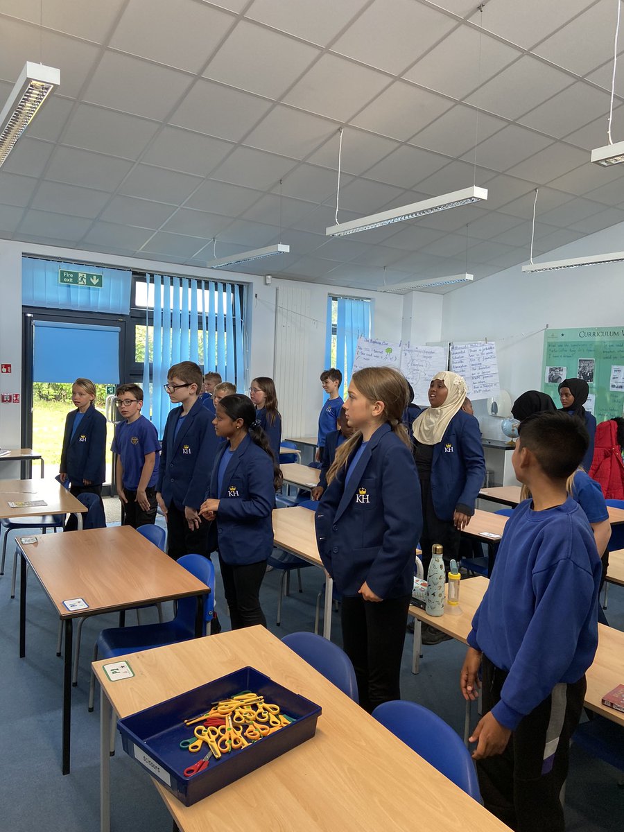 DrJoUK1's tweet photo. Great questions about #sportandexercise from year 7 Tolkien @KingsHeathPri @Psychops @MattBerkshire13 @KimberleyM_Hill @remaunder @UoNPsyched #STEM4Me https://t.co/9QiqS0ab6a