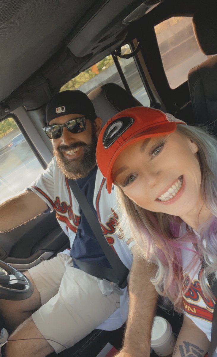 valkyriedawg's tweet photo. My favourite place in the world… his shotgun seat 🥰❤️🖤 #GoDawgs #GodsPlan #HeDrives #ImTheDJ #BallCapBackwards #ShadesOn #TopDown https://t.co/63dvrIxSph