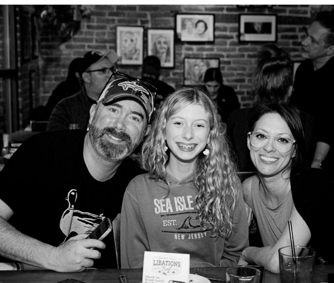 Motivation Monday, my girls are my driving motivation in everything I do. They fill my heart with love and motivate me to win! #YOUmattAR #LifeatATT #FocusOnYOU #attemployee #RetailRaffle <a href="/CowboyBart333/">JohnBart</a> <a href="/scottwottle/">Scott Wottle - VP Rocky Mountains</a> <a href="/joshuajkraus/">Josh Kraus</a>