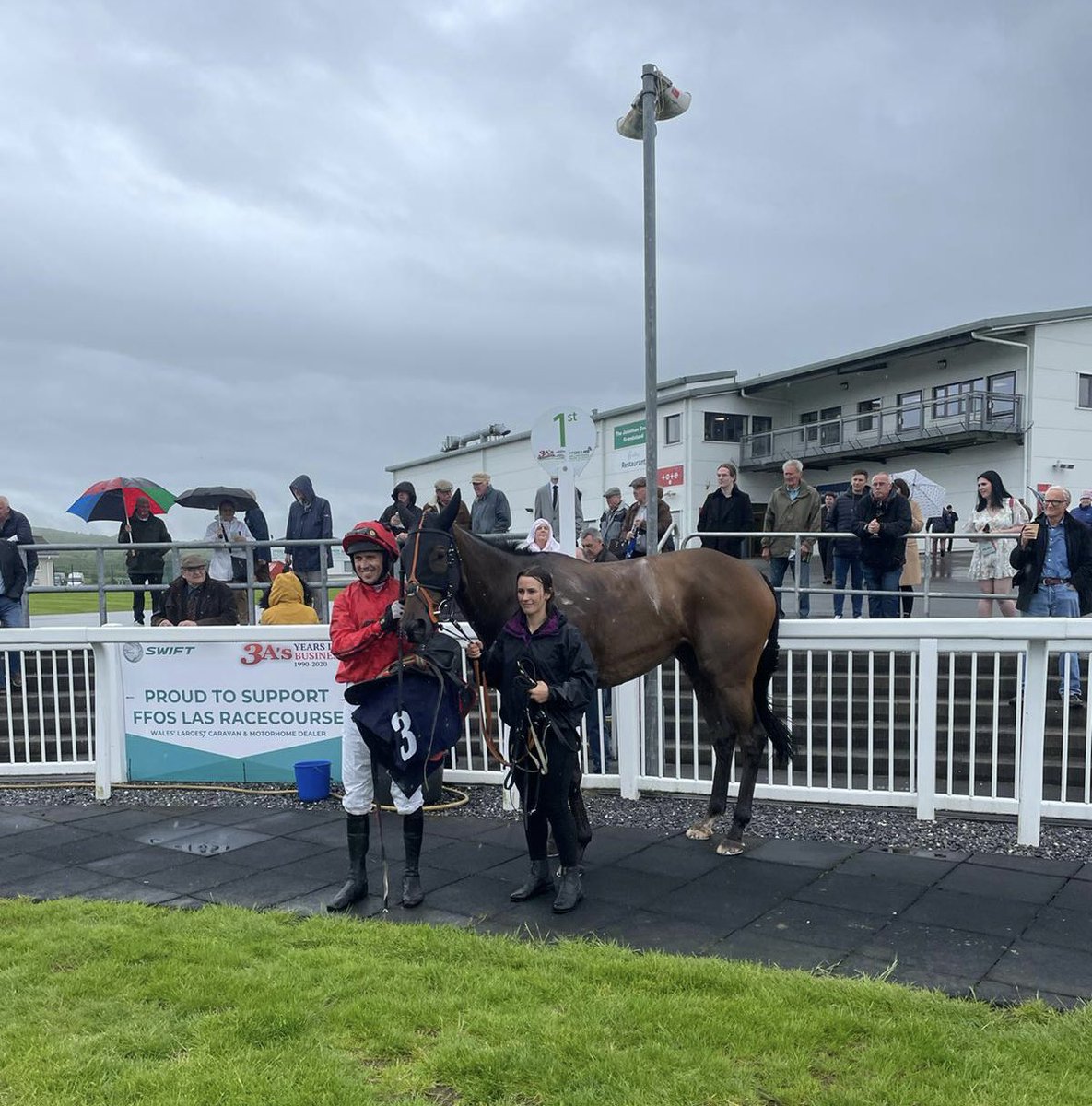 FOBRacing's tweet photo. Timberman our 11th winner of the 2022/23 season #TeamOBM 

P.s Summer jumping weather eh? https://t.co/o8wTstxp9E