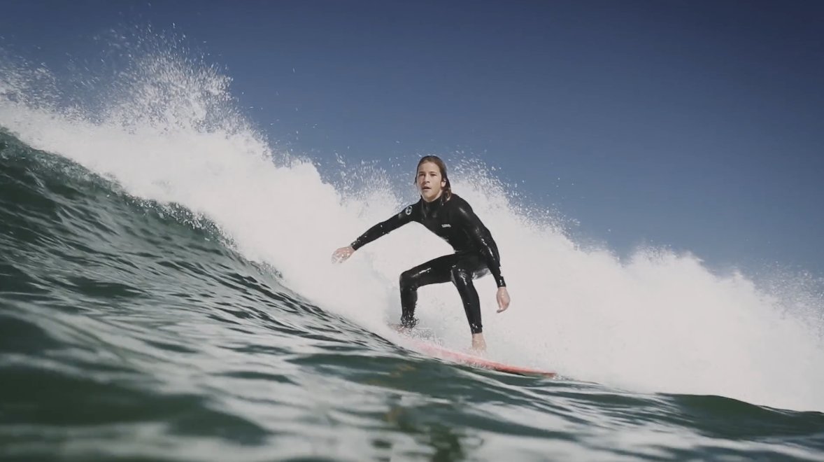 MetFilm_Sales's tweet photo. 🌊🏆The trophies keep coming for U-18 Surfing champion Ben - on screen and off: RIDE THE WAVE wins Best Feature Film at #ColdHawaii Film Festival in Denmark!
Congratulations everyone!
More about #RideTheWave 🔗https://t.co/9O8bEWfeE3 https://t.co/5QIKppM2D6