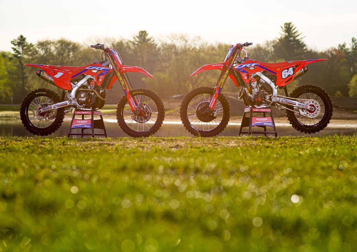 RideDunlop's tweet photo. We are happy to once again support the 2022 Honda Canada @gdrhonda Fox Racing team!

📸 @lissimorephoto

#RideDunlop #RaceDunlop #DunlopDomination #RideRed #CanadianMX https://t.co/BmYGCaqooV