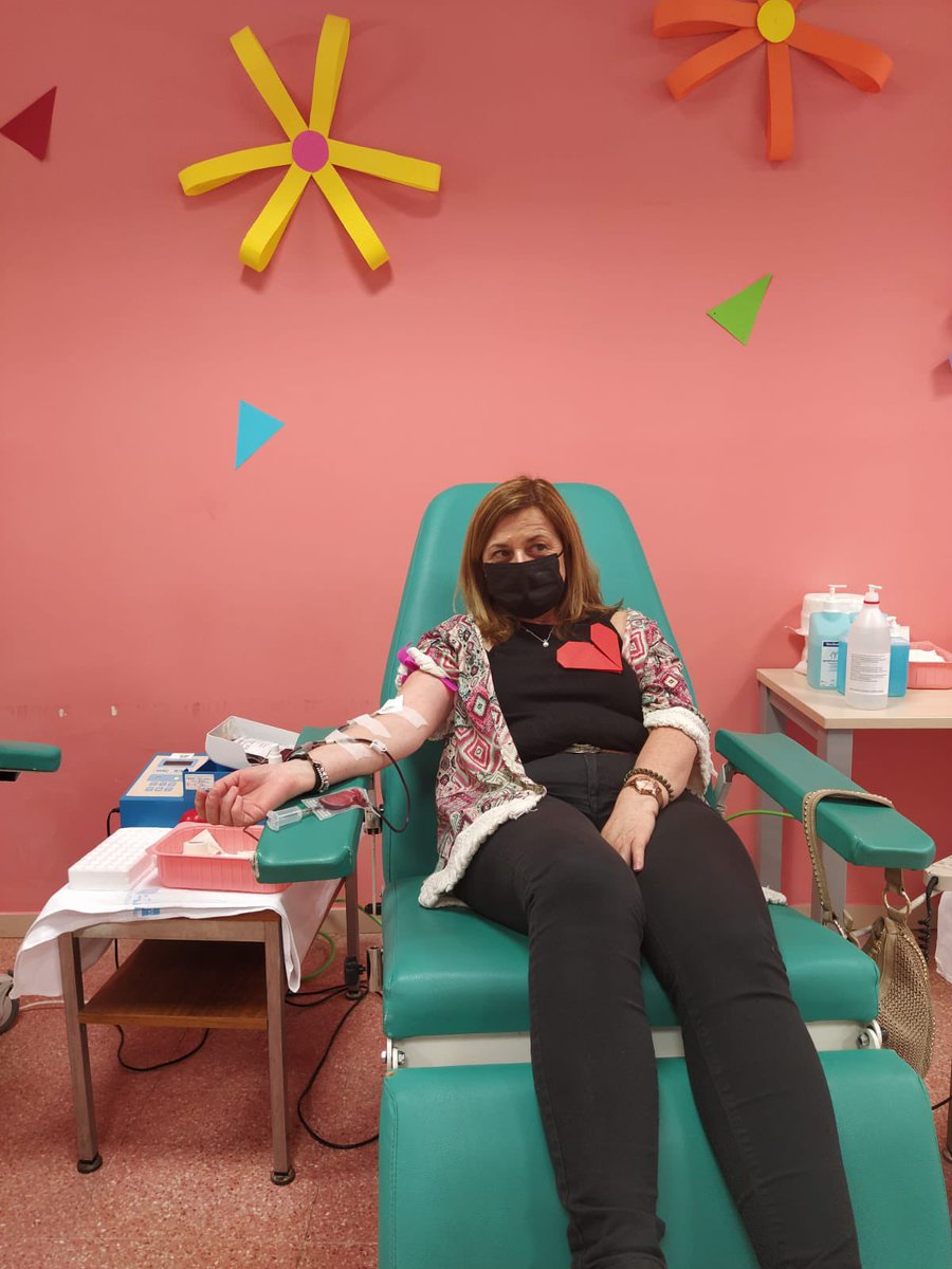 BVOLUNTALCALA's tweet photo. La Bolsa de Voluntariado también dona! 🩸 VEN A DONAR! Dale vida! Hasta las 20:00h en el Pabellón Docente del Hospital Principe de Asturias #DonaSangre #dalevida https://t.co/Ex9IaUw4G9