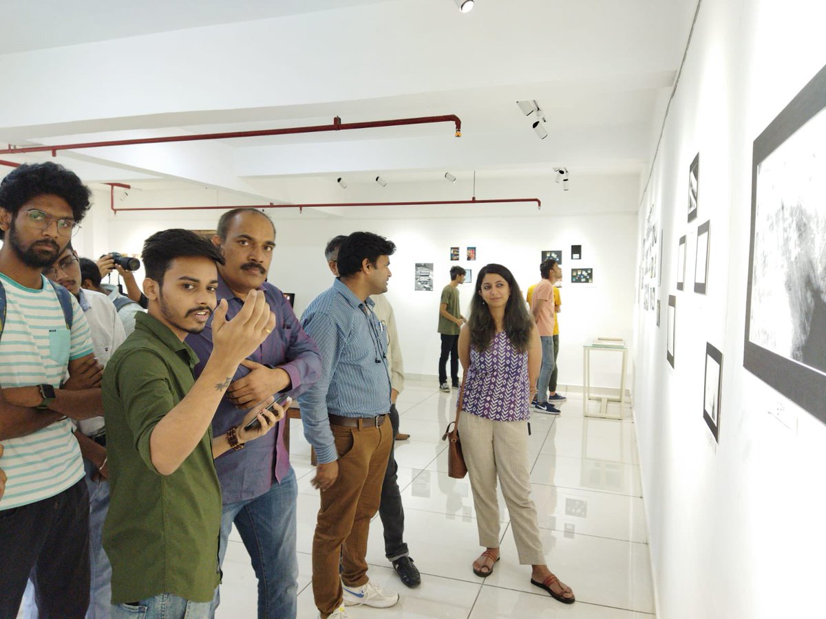 works in order:
"Individualities" - OJASWI SHANDILAYA
"Jiska Koi Nahi Hota Uski Arranged Marriage Hoti Hai" - RAJAT SHARMA
"Aurora of Chandni Chowk" - SHIVASHEESH SAXENA
"Shri ABDUL KARIM" - KABIR SINGHA
"The Hidden Protesters" - DIPANSHU BISHT
"An Observer" - MOHAN AMGAONKAR