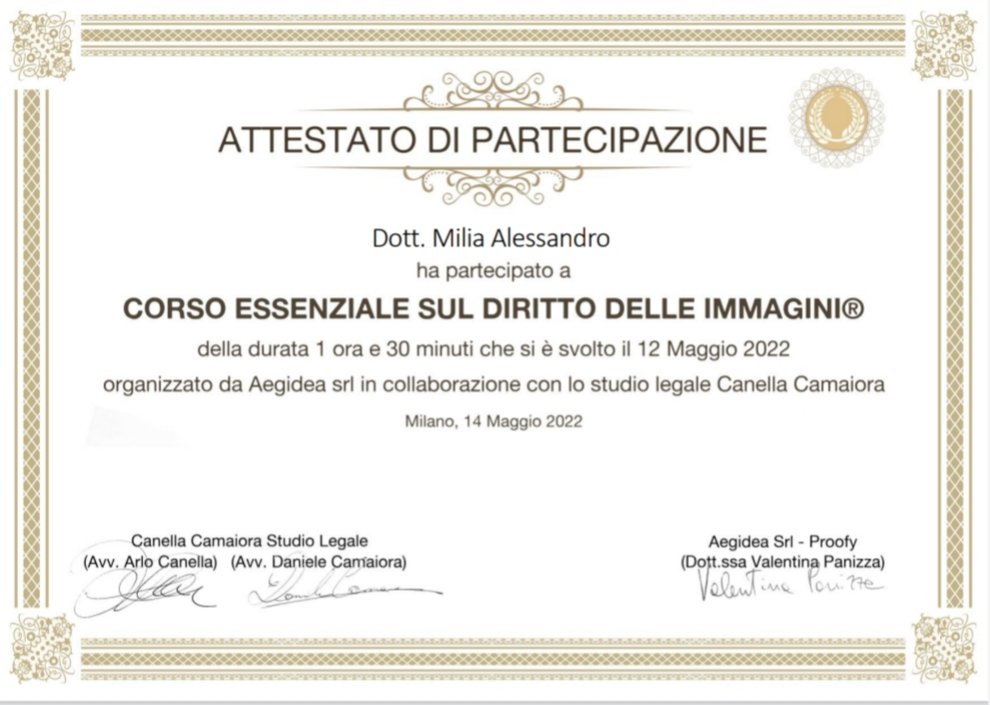 AleMilia20's tweet photo. #DirittoDelleImmagini
#Formazione
#WebJournalism
#StudioLegaleCanellaCamaiora 
Grazie agli avvocati @arlocanella e @danielecamaiora, al loro staff e a
@proofy_co. https://t.co/fr4xsfbHUZ