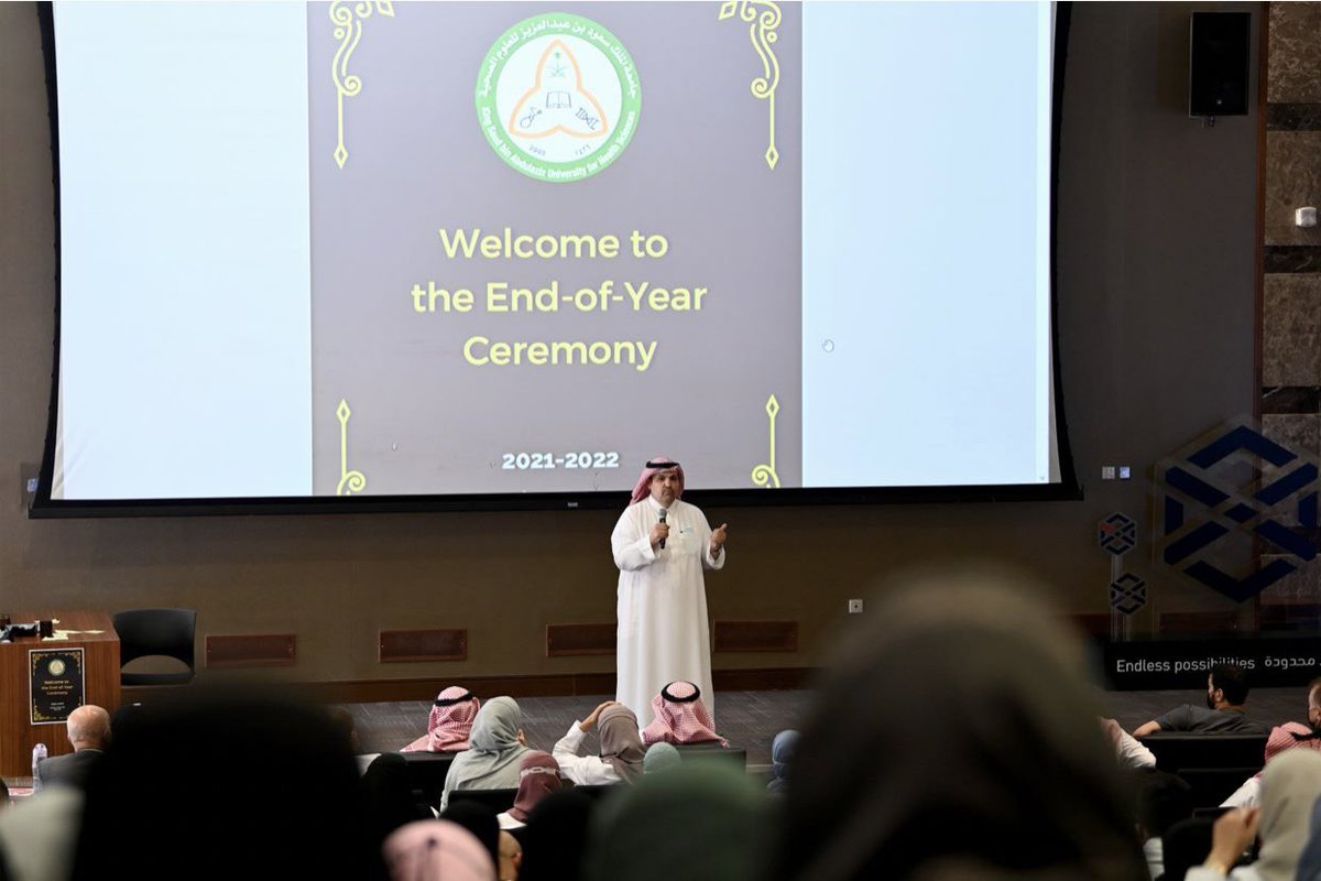 KSAU_HS_COP's tweet photo. عُقد بالأمس الأحد الحفل الختامي للأنشطة العام الدراسي بقاعة المؤتمرات بـ #الكلية_الصيدلة حيث شمل الحفل على كلمة العميد أ.د عبدالكريم البكيري على ماحققته الكلية من إنجازات ونجاحات وتميز ،ومن خلاله الحفل تم تكريم كلاً من أعضاء هيئة التدريس والطلاب المتميزين. 
#كاساو #جامعة_لصحة_وطن https://t.co/RVGda2WMWH