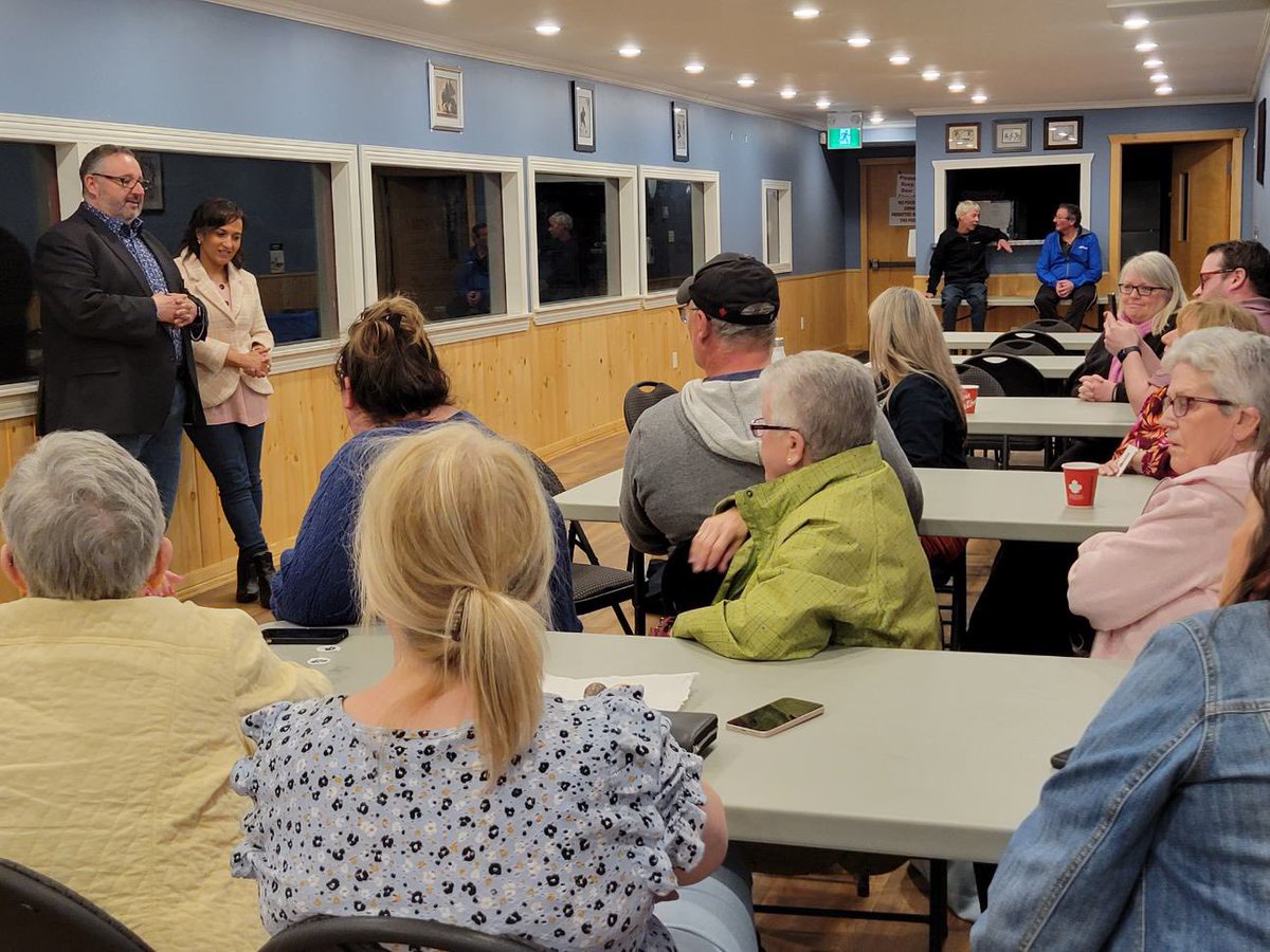 AngelaSimmonds_'s tweet photo. What a wonderful welcome to #CapeBreton! 

I am grateful to my friend @FredTilleyNS for constantly championing my leadership, and for hosting a meet &amp; greet last night in #SydneyMines!

Thanks to everyone who came out and shared their support! https://t.co/wgN6PY7y5g