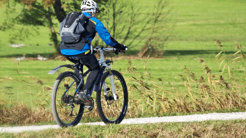 LimerickCouncil's tweet photo. *COMPETITION TIME* - Planning a cycle during Bike Week? Post a photo of you cycling, a selfie with your bike or your bike in a scenic location in Limerick using the hashtag #LimerickBikeWeek for your chance to win a โฌ50 voucher to spend at your local bike shop. https://t.co/Tb4wWHUXRv