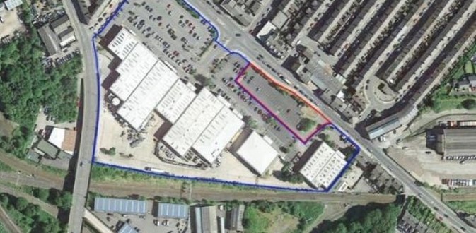 Application for new drive-thru on the St Nicholas retail park.

My face trying to get back out onto London Road from ASDA/B&amp;M as it currently is:🙄

Lord knows what it will be like if the planning goes through. #Carlisle