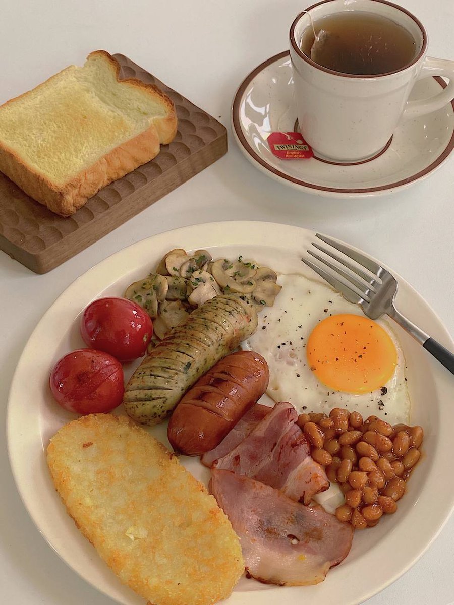 GabbyWalkins's tweet photo. Good morning from the bright side😌 https://t.co/yzc6o3simp