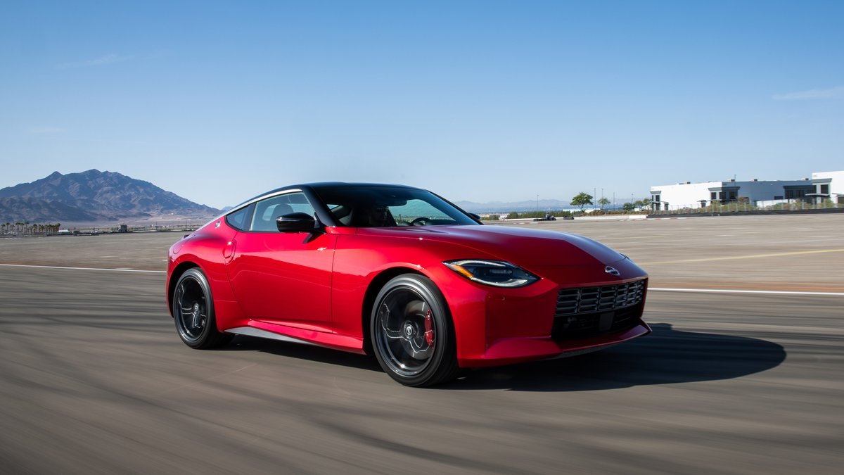2023 Nissan Z First Drive Review: The Z is back again! bit.ly/3NeOGvZ