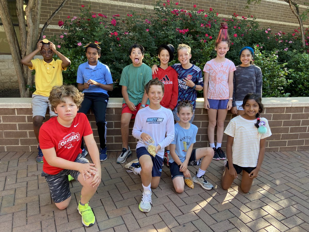 pds_5S's tweet photo. PD 5th graders are celebrating the last week of school with Crazy Hair and Hat Day!  ❤️💙#pdschargers https://t.co/ocwBpSRUvg