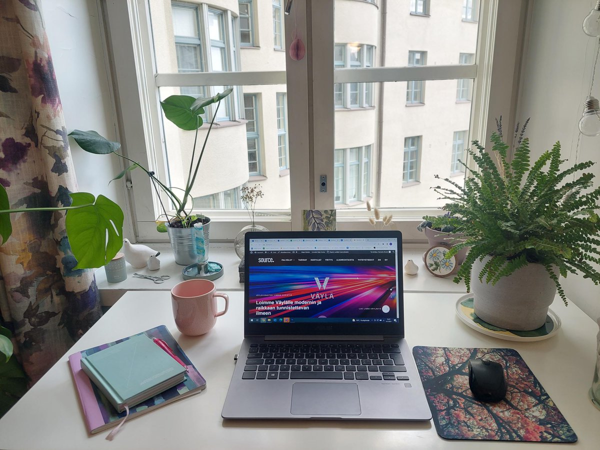 Viestinnän harjoittelijamme Hannele kertoo harjoitteluun liittyvistä fiiliksistä ja opeista uusimmassa blogissamme. Pääset lukemaan jutun täältä: source.fi/ajankohtainen/…

#sourcehoitaa #viestinnänharjoittelija #markkinointiviestintä