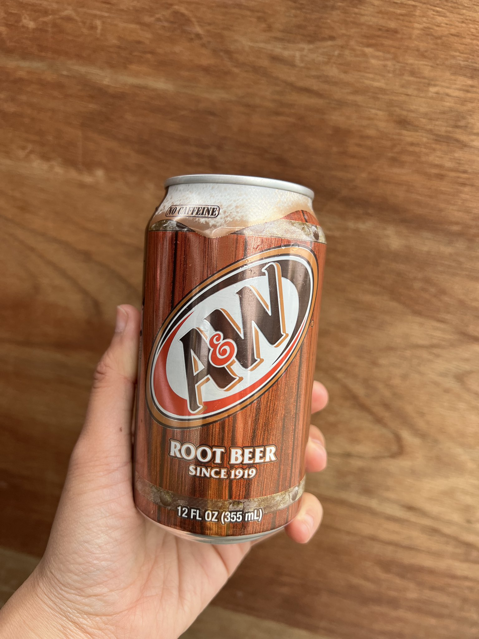 ちょもか 湿布飲んでからドクペのんだら あれ 湿布をまた飲みたくなっている 恐ろしい中毒性だ T Co 3db2o9kq Twitter