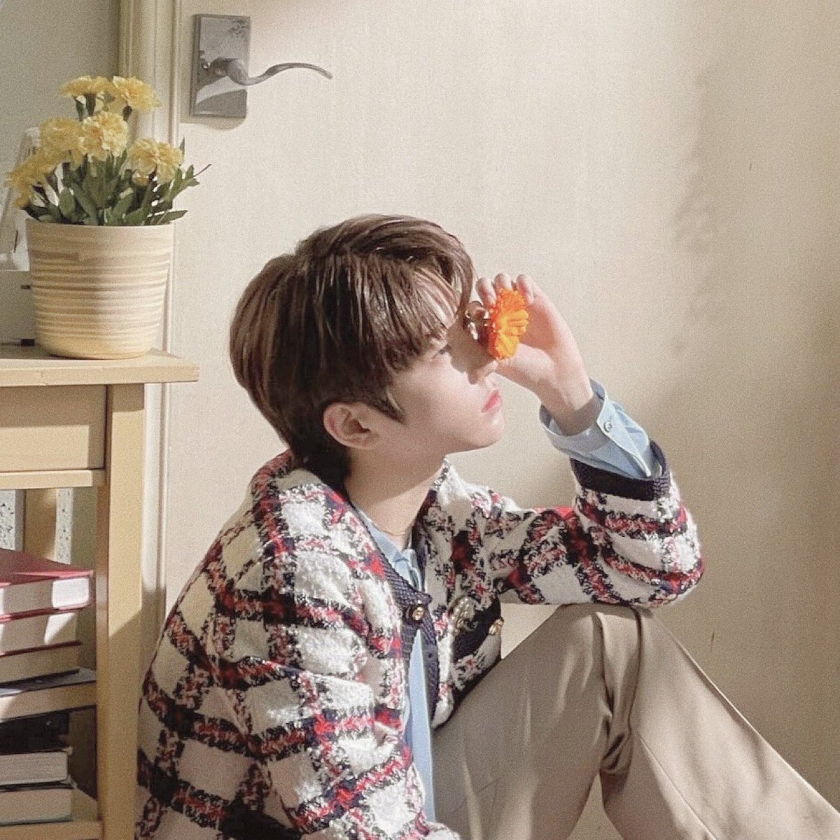 jellyboobuu's tweet image. ･῾ ᵎ #오성준 𝑃𝑟𝑜𝑓𝑖𝑙𝑒 ˚♡*ᯓ #TNX
ชื่อ : โอ ซองจุน 
ฉายา : baby boss ,맏형
วันเกิด : 30.08.2005
กรุ๊ปเลือด : B
ตำแหน่ง : มักเน่ , all rounder 
MBTI : ENFP
บ้านเกิด : อุลซาน เกาหลีใต้
Charming point : ไฝใต้ตา
อิโมจิ : 🐻