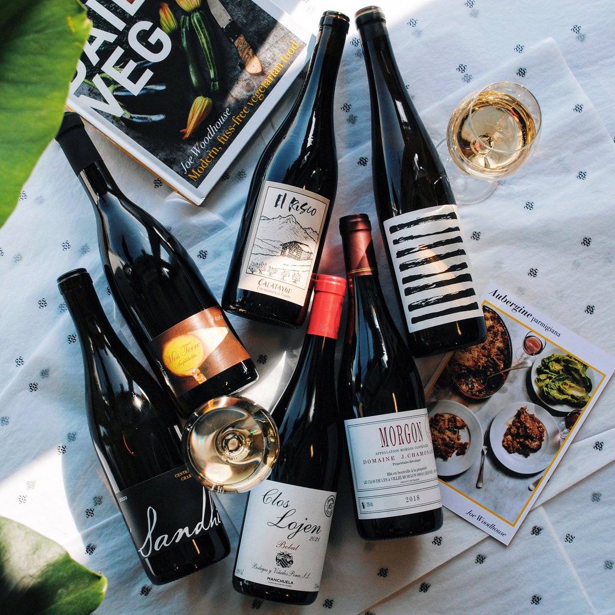 We are excited to announce Edition #7 of our Wine Club, selected by the wonderful Joe Woodhouse; a talented chef, food photographer and cookbook author.

hubs.ly/Q01bkh2N0