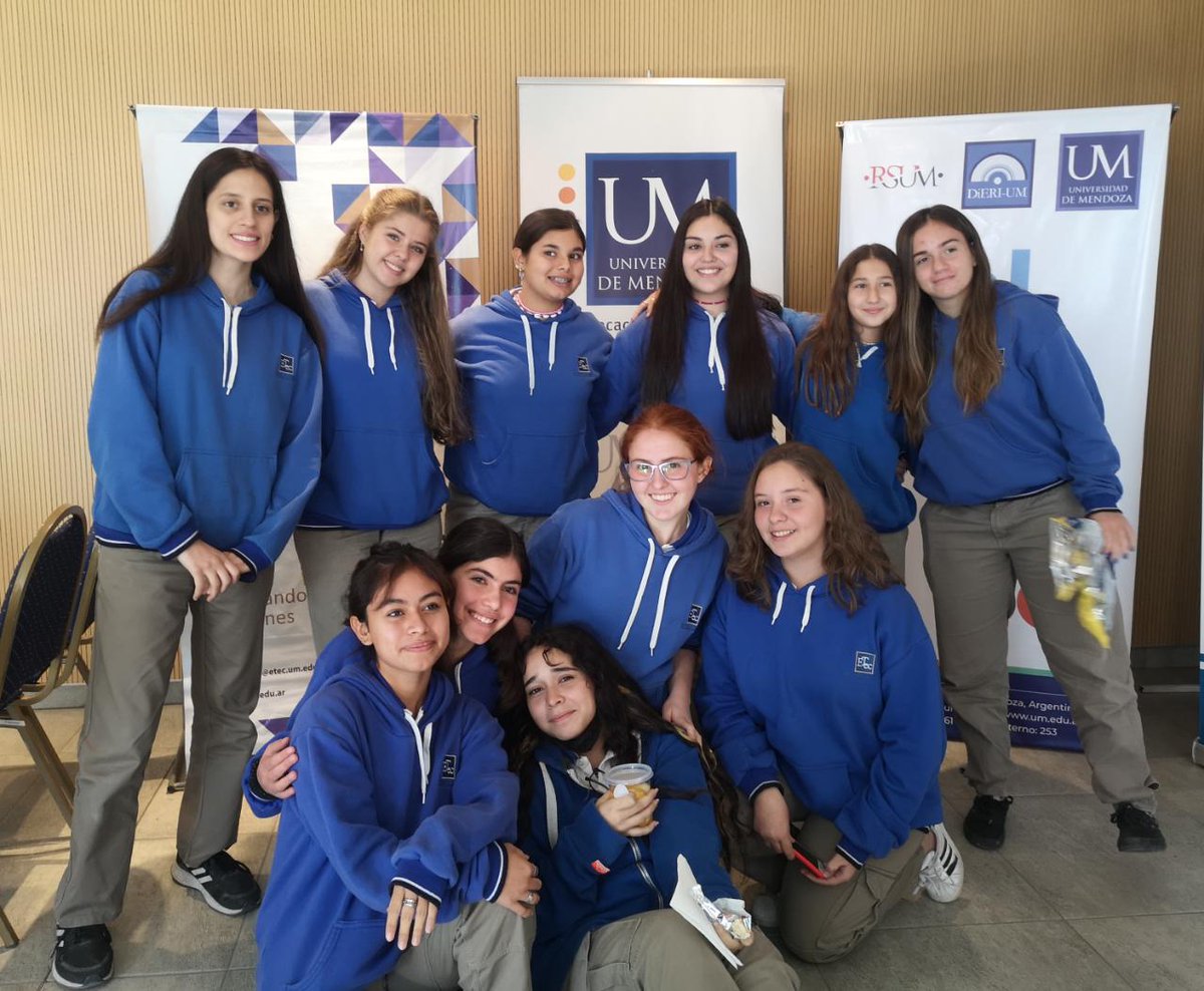 metecstem's tweet photo. Vivimos una experiencia maravillosa trabajando juntas en este concurso.
GRACIAS @wisibilizalas por la oportunidad
#wisibilízalas #wisibilizalas #ETecUM #MendozaMaravillosa https://t.co/M5oaka43jG