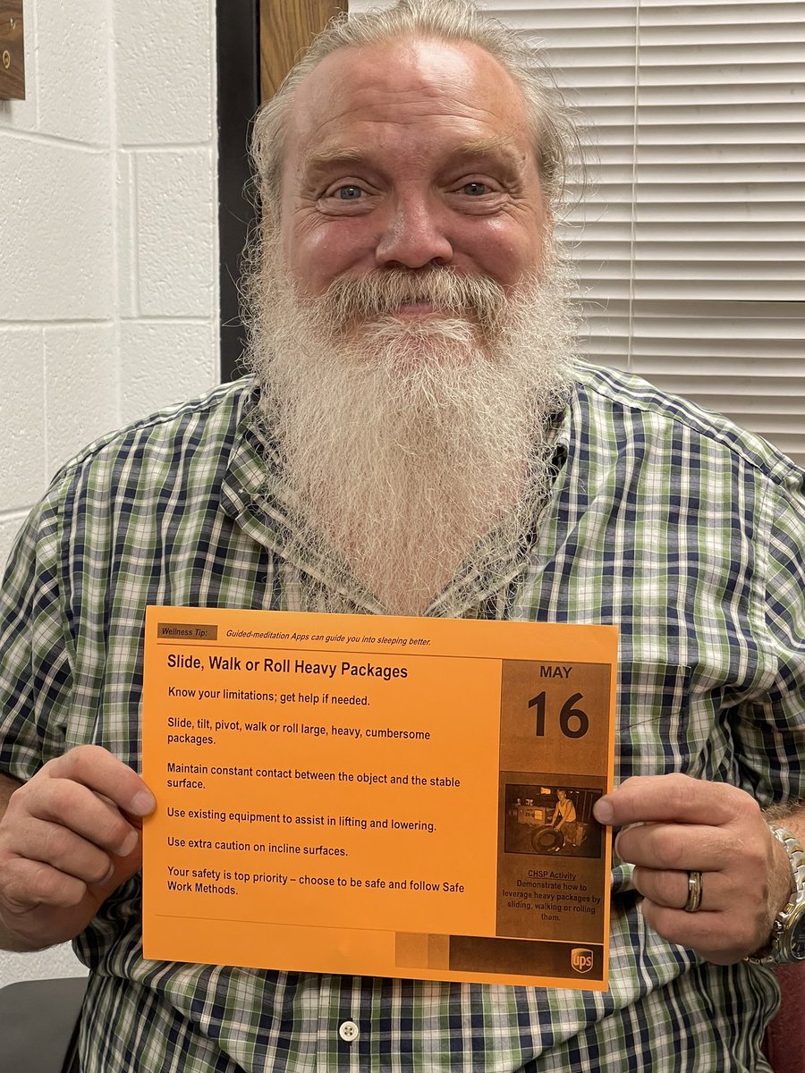 okc_preload's tweet photo. Good Monday morning #OKC #UPS the moon is full and James has todays #PCM over moving irregs you don’t always have to lift them remember you can Slide, walk or roll them! #MondayMotivation #FullMoon #okcpreload #TeamSafety https://t.co/0SwlyUeQVE