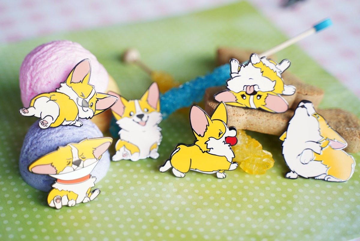 Sucscrib's tweet image. I still have tons of corgi pins in my sh0p, nab em in the second post!