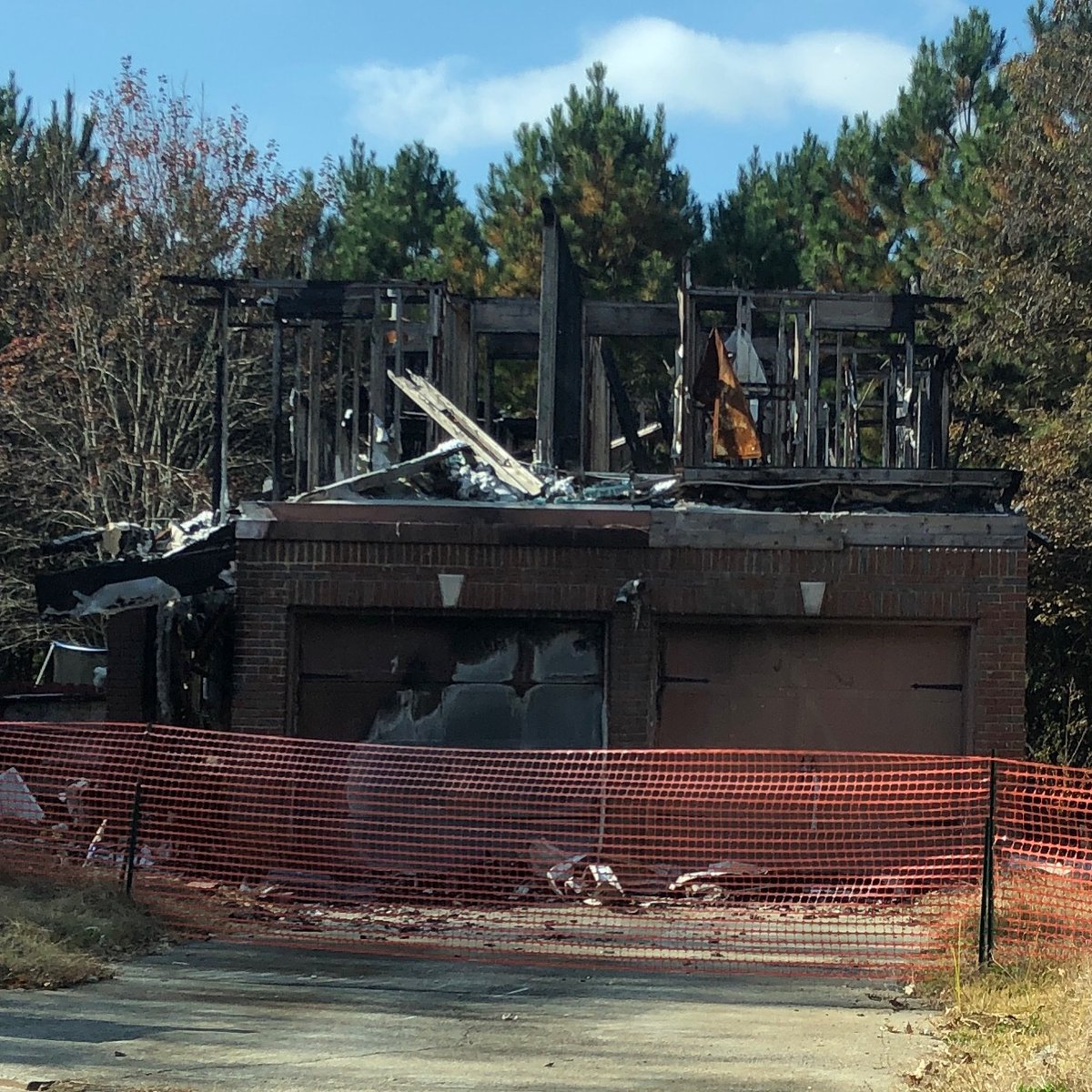 BenchMarkPA's tweet image. There is no reason to settle for less or to be treated like a burden over your own property. Contact BenchMark today - We are licensed professionals who work only for you, the policyholders.

#fire #flood #wind #smoke  #homeowner #businessowner #RealEstate