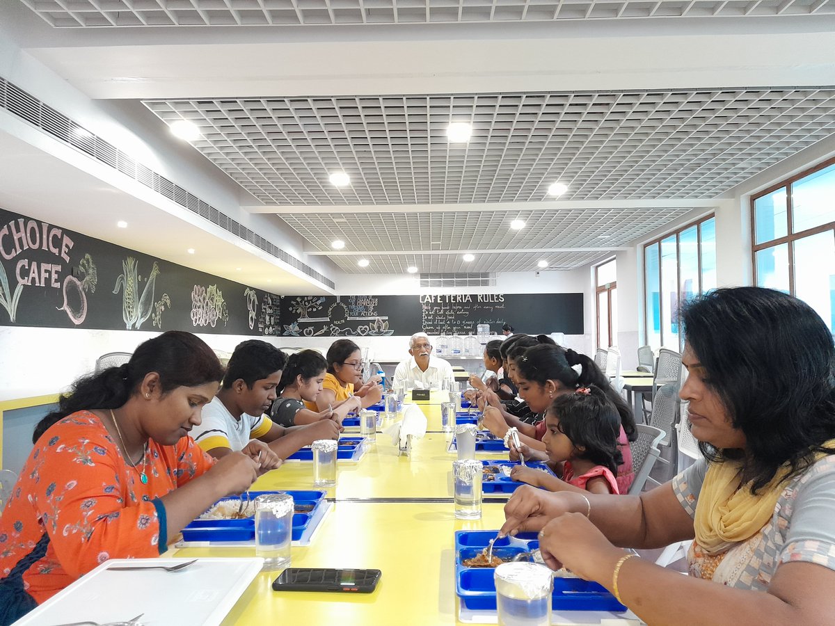 ChoiceTVLA's tweet photo. New Beginnings day 4 #badminton #horseriding #karate #judo #publicspeaking #football #finedining https://t.co/5dKz7yrAQZ