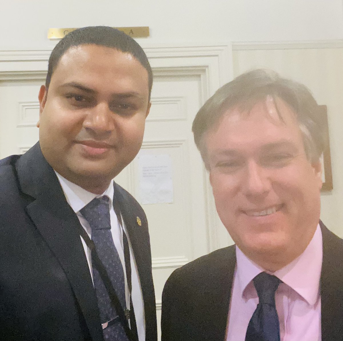 AbdulBasitS16's tweet photo. A great meeting in the British Parliament with Hon. @HenrySmithUK MP, Crawley U.K.
He’s amazing Parliamentarian with a distinctive work to our community and country. Let’s all work together to build peace in the world. #WorldMoralDay #Trade4Peace #TheScienceBazaar #WHD https://t.co/5XWqVp4PR3