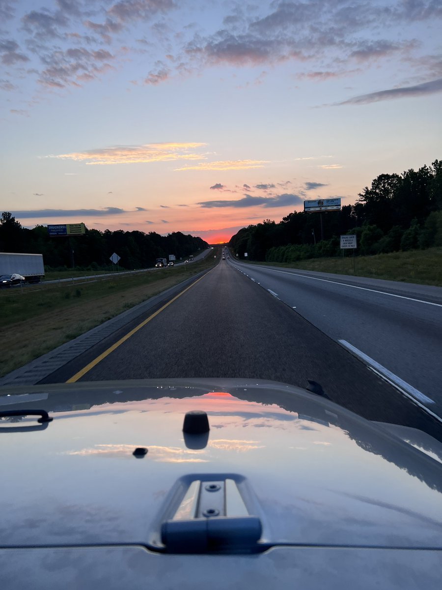valkyriedawg's tweet photo. @NattyDawgs The view is always better with you #HappyAnywhere #Music #OurPlaylist #HoldYourHand #BallcapBackwards #YourDj #Yours #ShadesOn #GoDawgs #ForTheA https://t.co/c9kXyWjmii