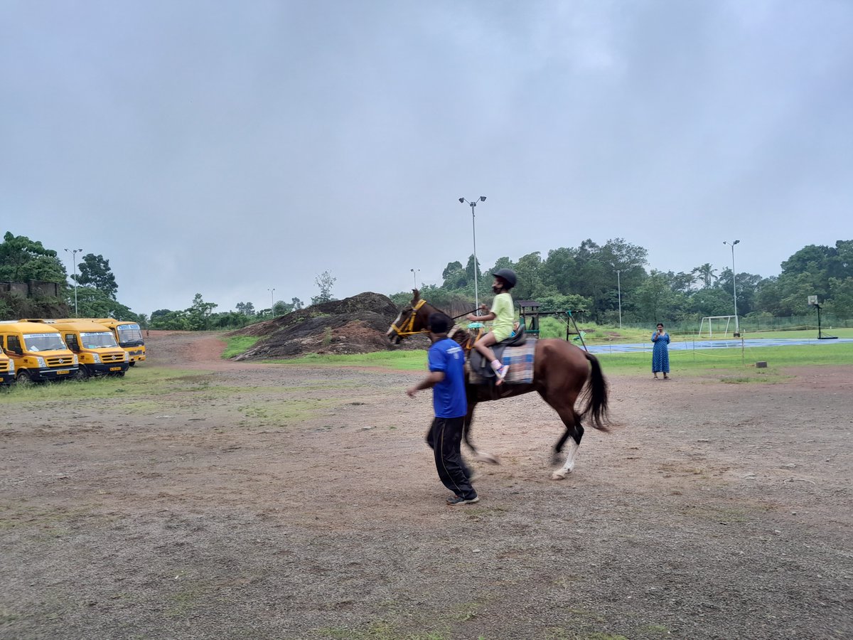 ChoiceTVLA's tweet photo. New Beginnings day 4 #badminton #horseriding #karate #judo #publicspeaking #football #finedining https://t.co/vBnkZrkZLO