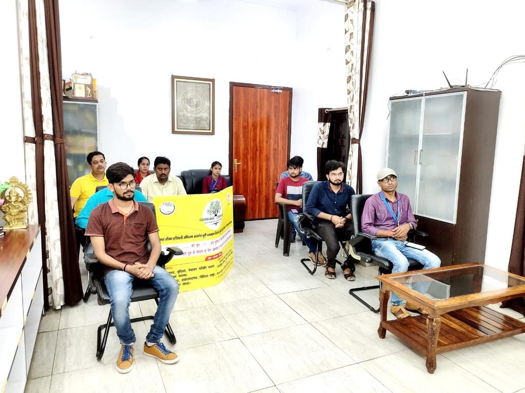 Dm_Motihari's tweet photo. आज जिलान्तर्गत चलाये जा रहे महत्वपूर्ण अभियान जैसे गार्जियंस ऑफ चम्पारण, अमृत सरोवर, ठोस-तरल अपशिष्ट प्रबन्धन, स्माइल, सीआईएसएस सहित अन्��� योजनाओं की कार्य प्रगति संबंधित समीक्षा बैठक की गई। https://t.co/Lh0O7pa49U