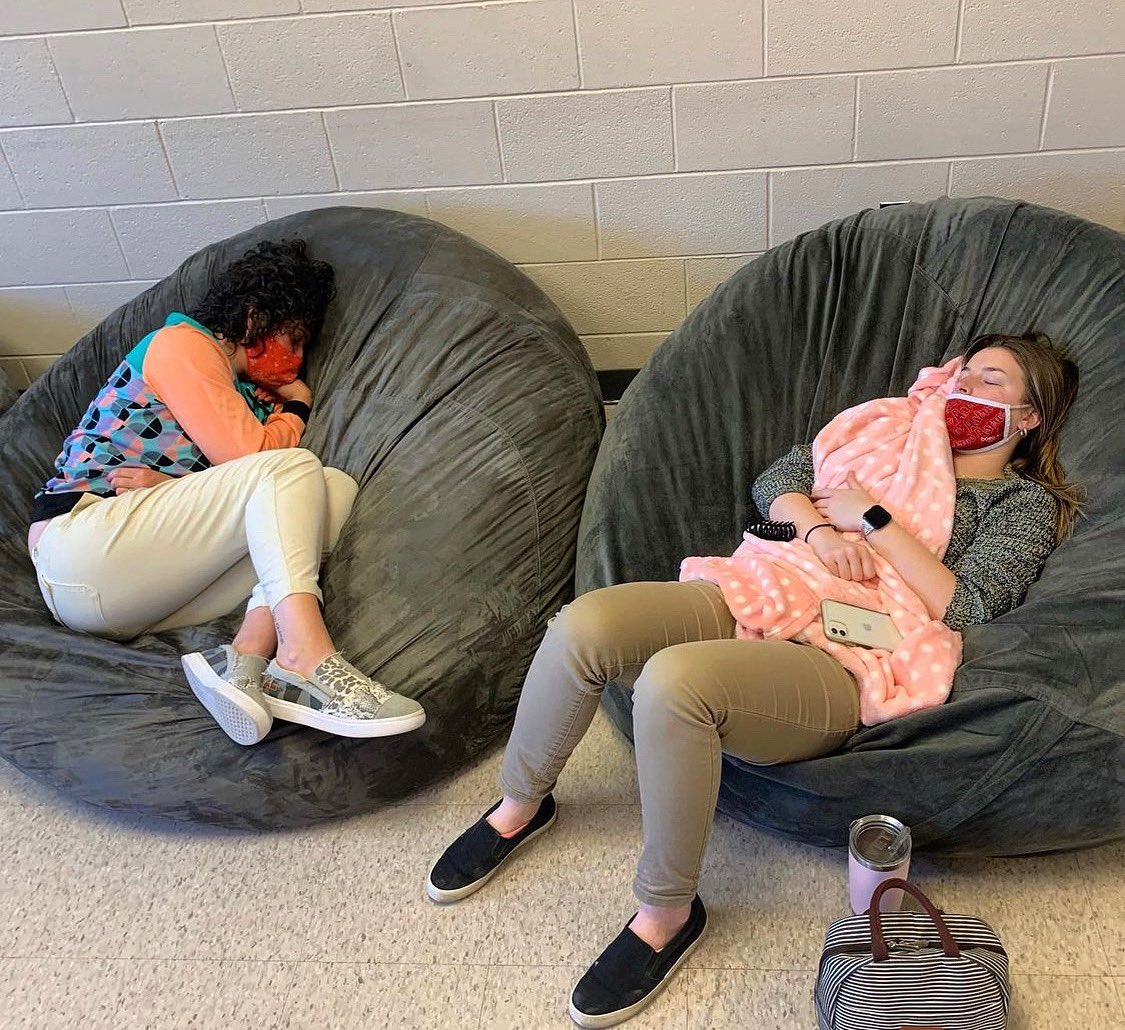 PAGirls_hoop's tweet photo. Happy Birthday to the GOAT, Ms. Putnam. I taught her everything I know about coaching. Throw yourself into the game, hold the girls accountable but love them unconditionally, and take a nap whenever the situation allows.  Thanks for being you, kid. Love you ❤️🤍 https://t.co/TMqYCoPZbp