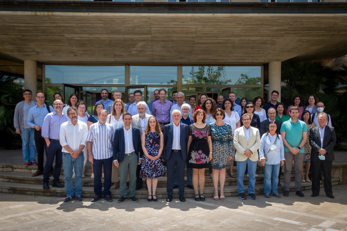UIBuniversitat's tweet photo. 🎓🎂 Avui l'Escola de Doctorat de la UIB ha celebrat el seu 10è aniversari amb un acte que ha volgut fer un reconeixement a tots els doctors i doctores que s’han format durant aquests 🔟 anys! #EDUIB

🔗 https://t.co/I2qYEQT3fY https://t.co/6dYtHOKOBx