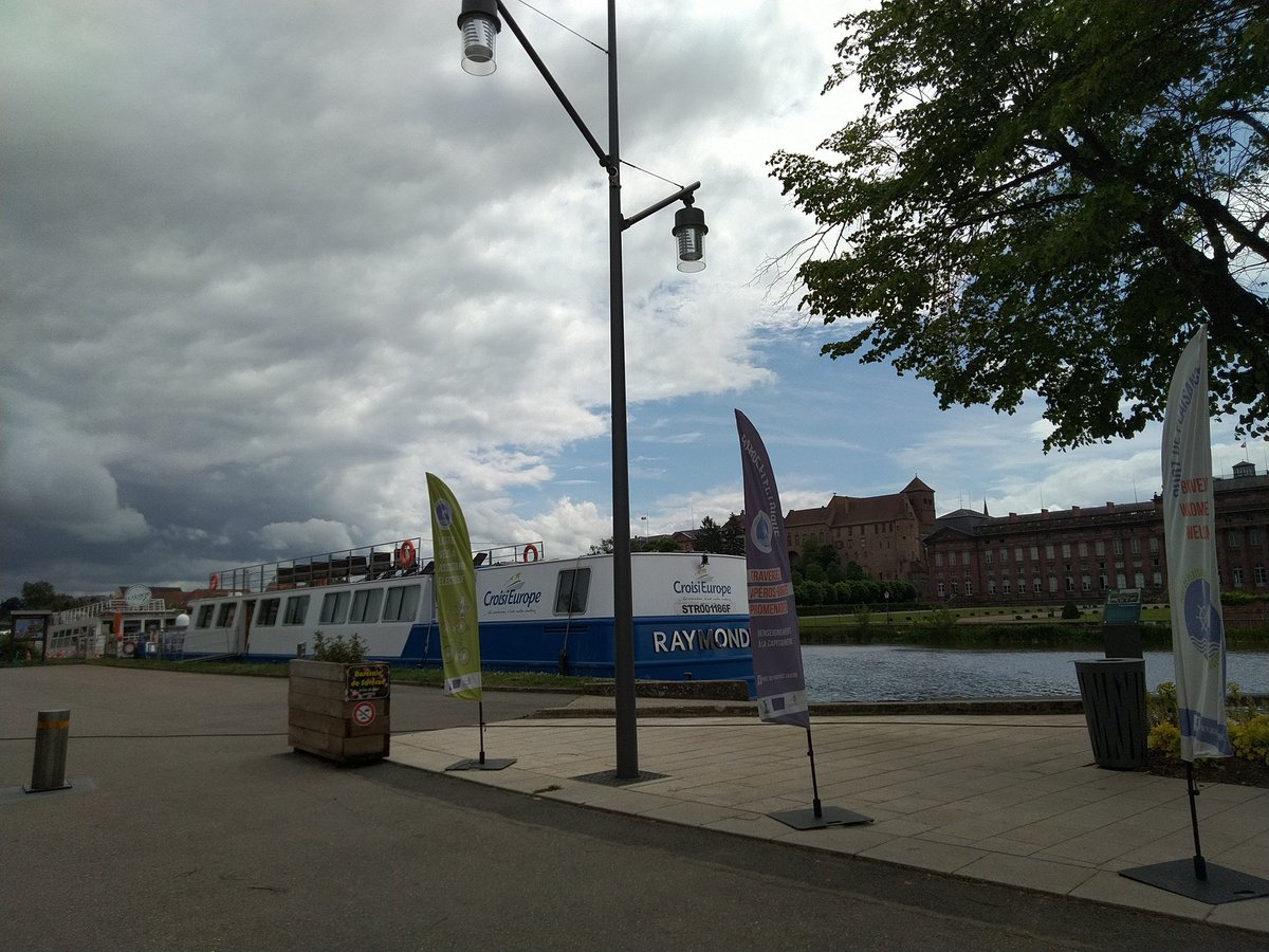 hellodelu5767's tweet photo. Elle est bien de retour comme chaque année, la copine de @hpouchol à #Saverne #Raymonde @CroisiEurope @toutelalsace https://t.co/8L743I20Kl