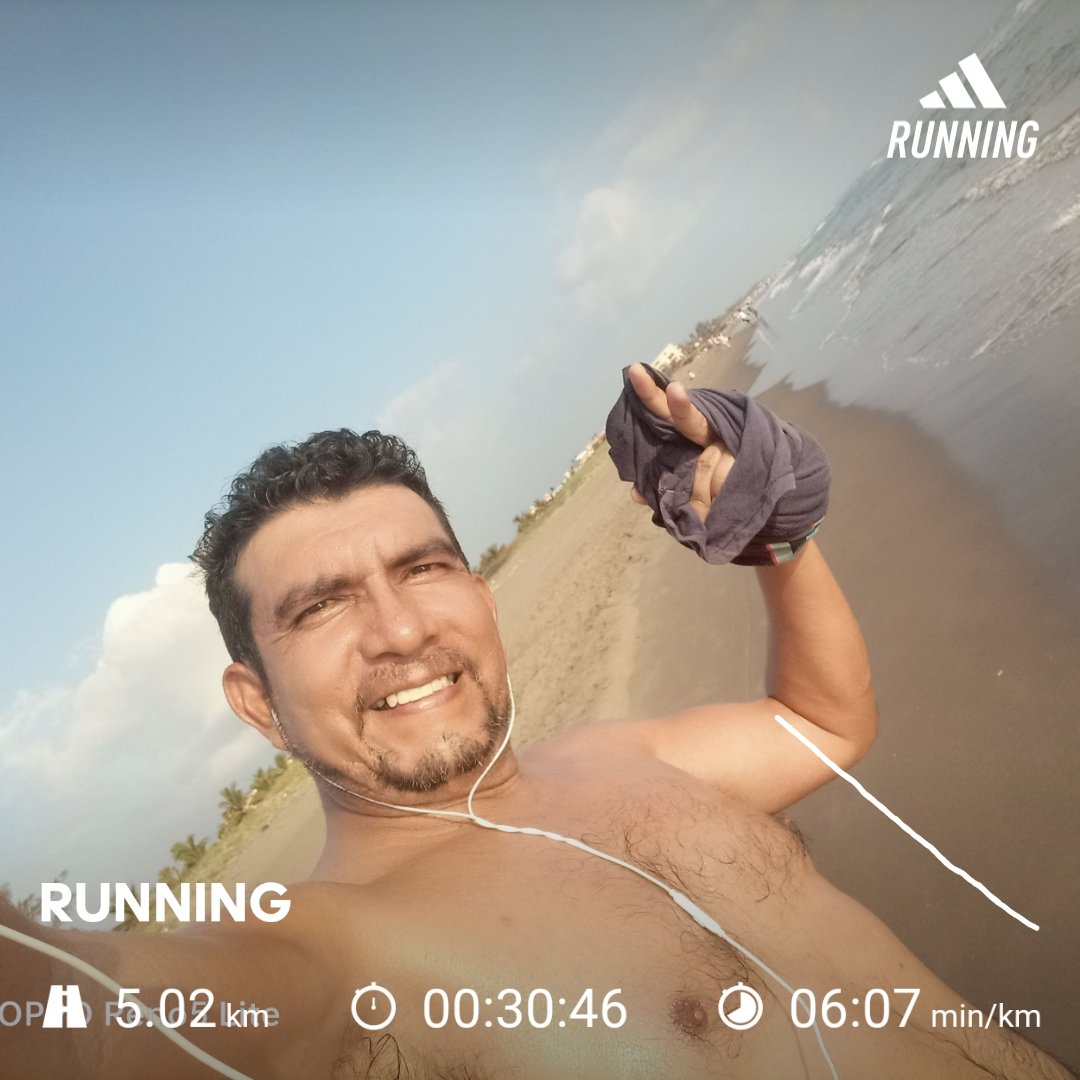 Smile_Smacks's tweet photo. #Running #Playa #Tecolutla #Fotografo https://t.co/12sTWBXDMH https://t.co/rHdOkdKIoy