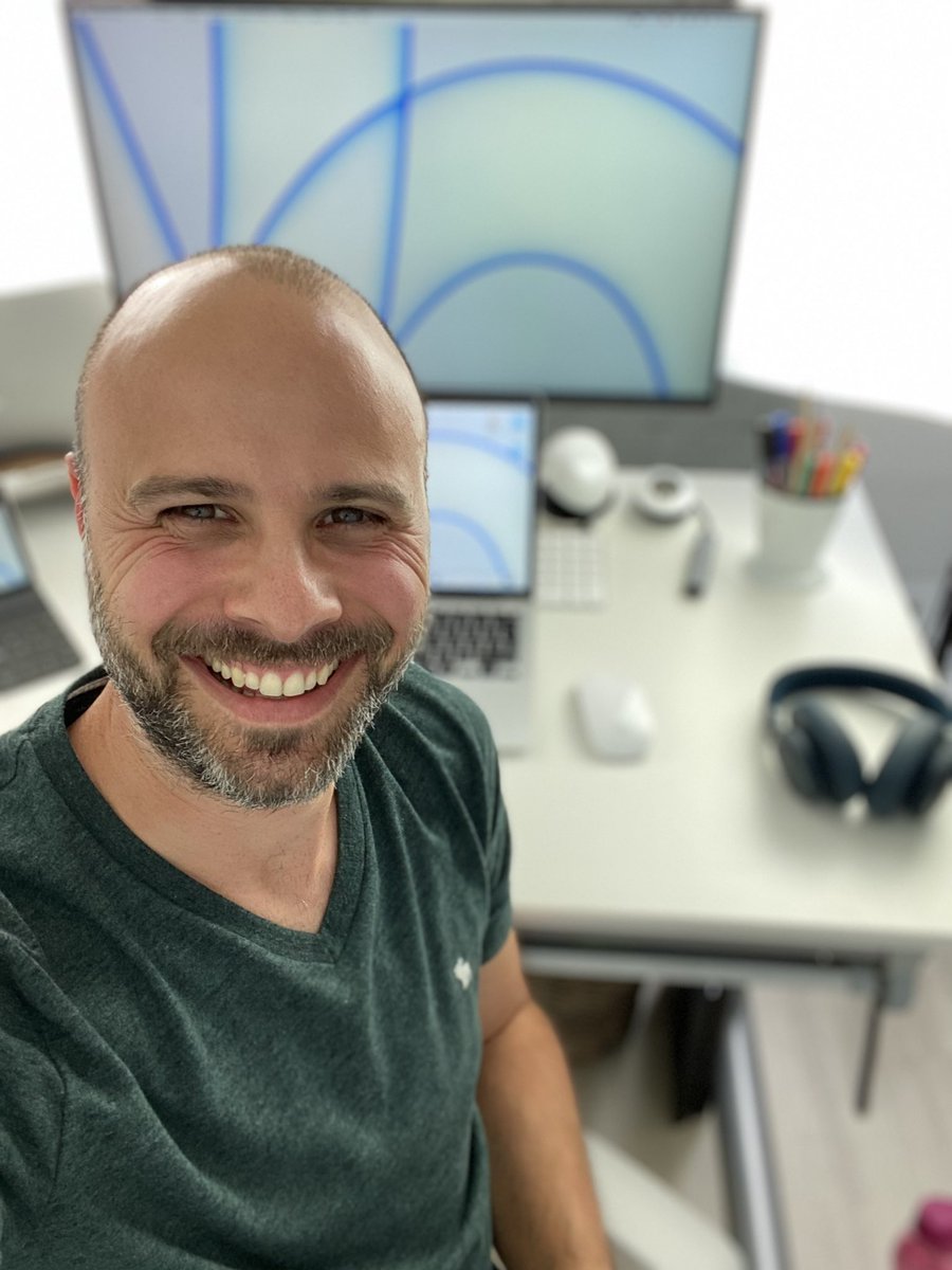 Love to connect with that awesome  APL Specialist Community at the 🌍 worldwide Summit 
Ready to make some Impact in Education 💥

 #AppleProfessionalLearning