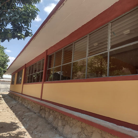 Lou Bank tweet media