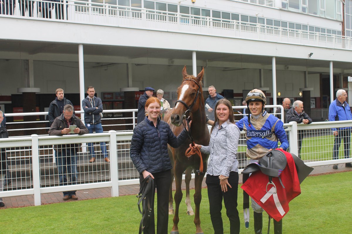 Redcarracing's tweet image. All smiles after Belhaven, trained at Newmarket by Harry Eustace, lands the Racing TV Straight Mile Fillies' Handicap Stakes with @GeorgeWood20 making the most of his only ride of the day.
"In time you'll see a better and better filly," said the jockey.
