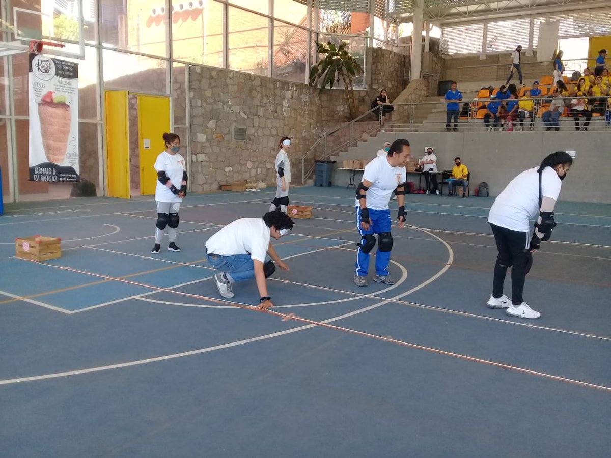 GuanajuatoRenac's tweet photo. En la imagen aparecen algunos compañeros de renac Guanajuato, que participaron este fin de semana en la presentación del deporte adaptado para ciegos tiro al braile, en las instalaciones de la universidad de Guanajuato, en Guanajuato capital#DiscapacidadConOrgullo https://t.co/IeK5UpG5GI