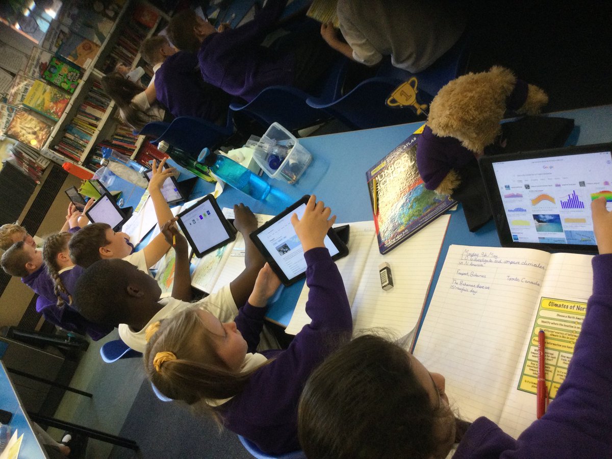 StMarys_Hinck's tweet photo. Cousteau class are using resources to find data about different places in different climate zones in North America. 🇺🇸We then made comparisons between the two. #NorthAmerica #climatezones #comparison https://t.co/v7fnfjum2a