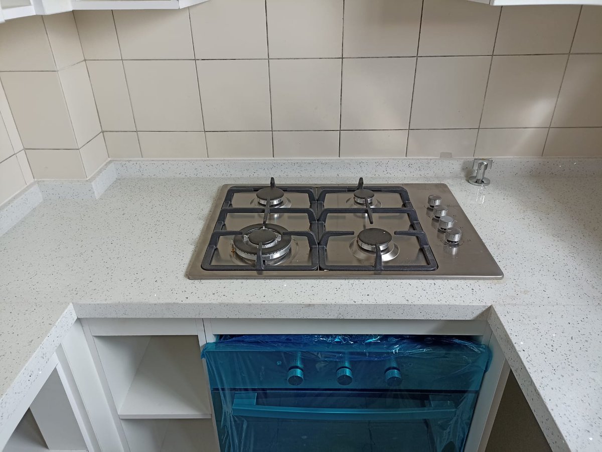 AReyCinco's tweet photo. Buenos días querido TL, acá un nuevo trabajo, todo en blanco con cubierta Cuarzo Blanco Galaxy.

Recuerden ayudar con un RT y si pueden visitar mi tuit fijado mejor todavía.

Vamos por más 💪💪💪 https://t.co/SBUsWWYZlI