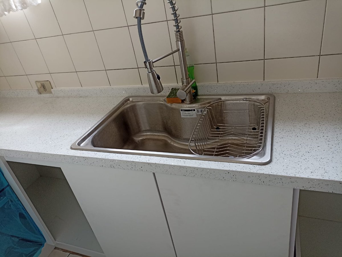 AReyCinco's tweet photo. Buenos días querido TL, acá un nuevo trabajo, todo en blanco con cubierta Cuarzo Blanco Galaxy.

Recuerden ayudar con un RT y si pueden visitar mi tuit fijado mejor todavía.

Vamos por más 💪💪💪 https://t.co/SBUsWWYZlI