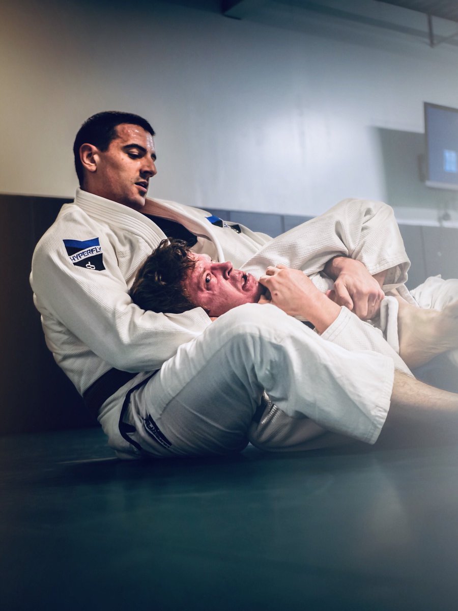 TheBJJHobbyist's tweet photo. Happy Monday! What are your goals for the week?
I will be focusing 100% on attacking the neck. I want to get back to basics a bit and be relentless with the cross collars, triangles, RNCs, and guillotines.
#bjjtwitter #bjj #jiujitsu #choke #protectyoneck https://t.co/Sg7hDbN0Cu