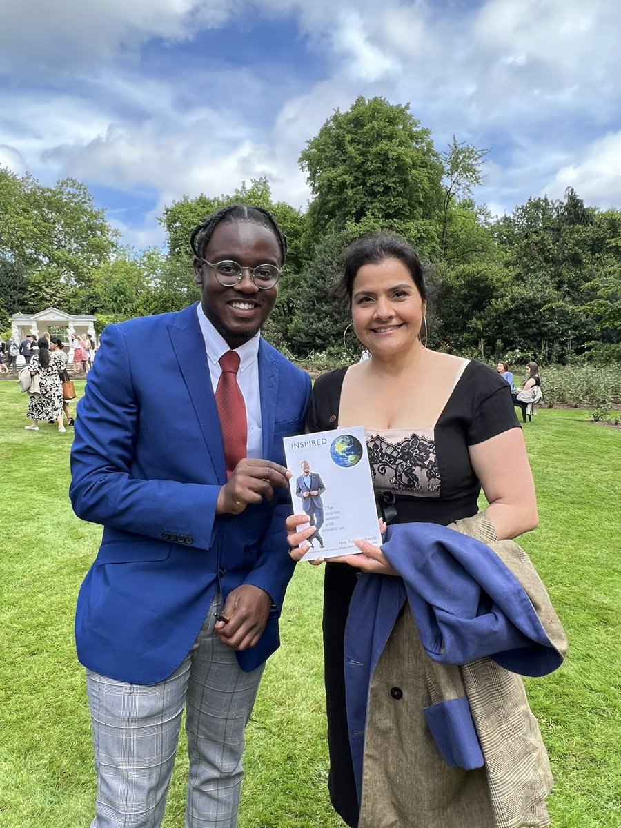 neo_kb1's tweet photo. Pleasure to meet Eastenders Legend @Nina_Wadia (AKA Zainab) at Buckingham Palace and gift her with a copy of ‘INSPIRED’. 

#INSPIRED #inspiredbyneo #actress #eastenders #inspiration #inspiringpeople #inspiringplaces #inspiringevents #selfinspiration #writing #author #youngauthor https://t.co/TNDiSdxHZU