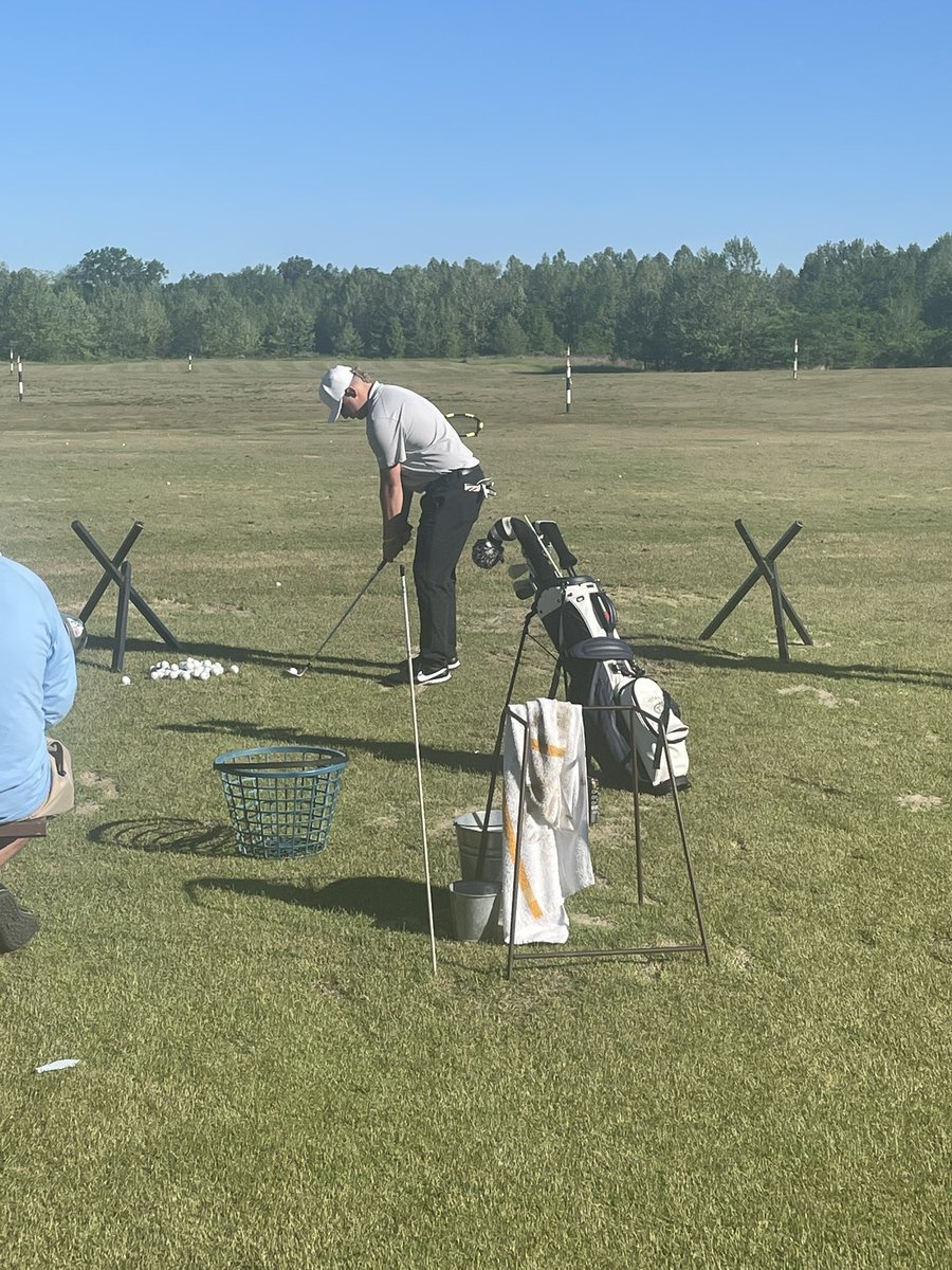 coachwags2's tweet photo. The #Titans Ethan Gray is dialed in for his 9:30 Tee time !
#EarnEverything https://t.co/65ZbBkKxWy