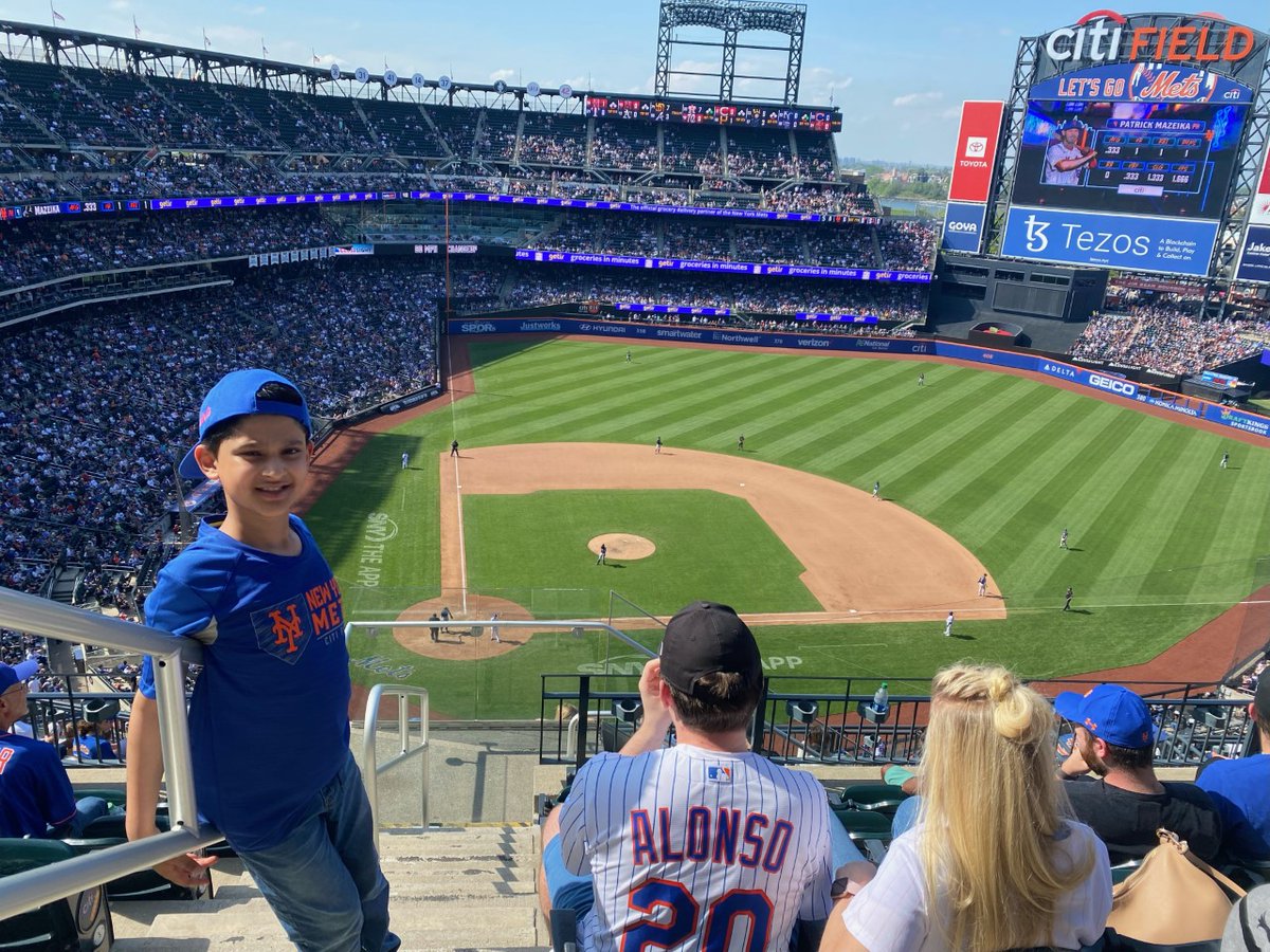 PS97Queens's tweet photo. Ahnaf was at the Met game this weekend and had a blast!  He shouts "Thank You" to P.S. 97 Q!
@LShiner_97 looks like we had a few of our students at the game!  Thank you for hosting Ya Gotta' Read!  
@DOEChancellor @District27NYC @NYCSchools
 @UFT @27_csa @JennCarry_on https://t.co/EJAWIFlbUI