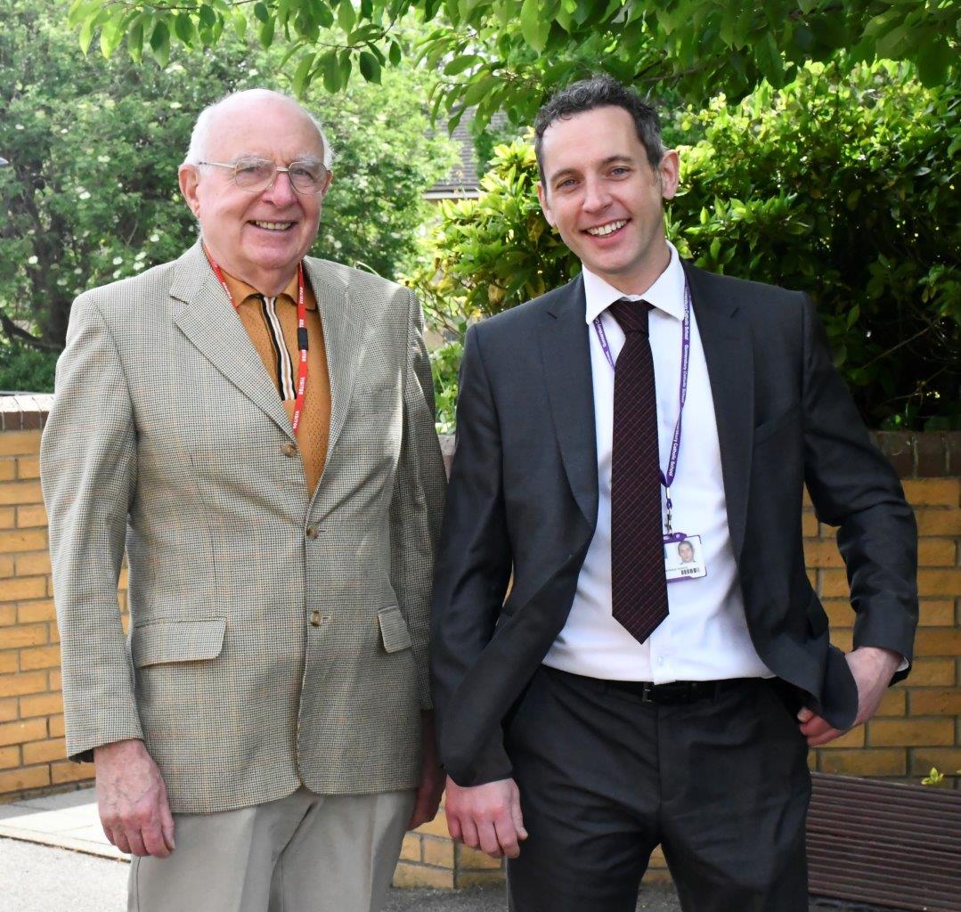 GunnersburySch's tweet photo. Mr Burke was delighted to welcome one of his predecessors last week, Mr Michael Bovill. Mr Bovill was Headteacher at Gunnersbury from 1977 to 1984 &amp; was our first lay headteacher.  Significantly, Mr Bovill oversaw our relocation from Gunnersbury Lane to our present site. https://t.co/yNIyAWunZ9