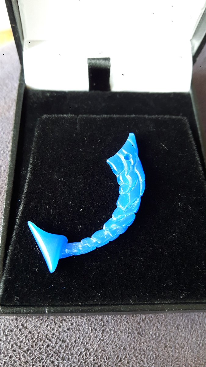 Carved and ready for casting. In silver.

Dragons Tale.

#preorder #dragons #jewellery