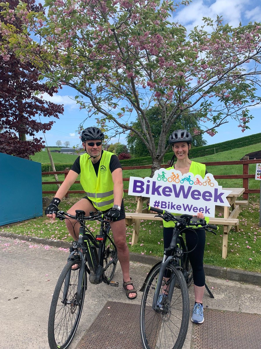 MonaghanCoCo's tweet photo. The first of our e-bike tours took part yesterday in glorious sunny weather.
The participants enjoyed travelled through Glaslough, Middletown, Clontibret and Tyholland while accompanied by @TrailsHire
#BikeWeekMonaghan
#ClickIntoGear #CycleTogether #YourCouncil @TFIupdates https://t.co/UcQ7UQuQjG