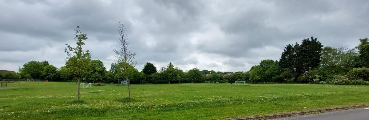 TVP_ChiltSBucks's tweet photo. Local Neighbourhood Policing Team were out on foot today in #Beaconsfield.  Park sweeps were completed.  Also lovely to speak with local community.  One member was watching us very closely! #C7958 #C9509 #C6540 #MalthouseSquare #HoltspurPark #ParkLaneAllotments https://t.co/hx5So3ZXIU