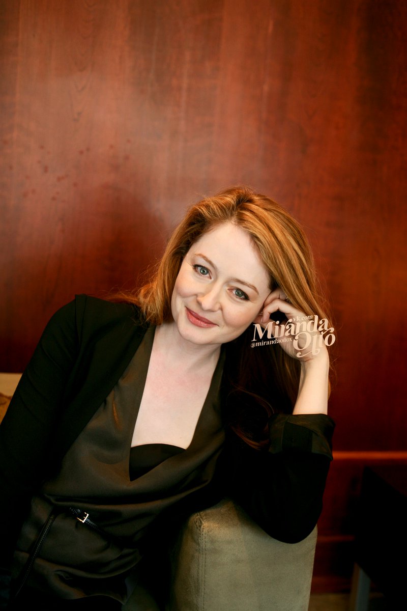 mirandaottox's tweet photo. Exclusive: Miranda Otto photographed by Henny Garfunkel at the 2009 Toronto International Film Festival - https://t.co/VuziCZrEqm https://t.co/9VEbQ9soas