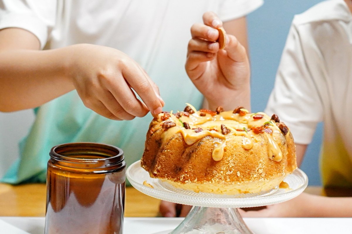 localhost tweet media